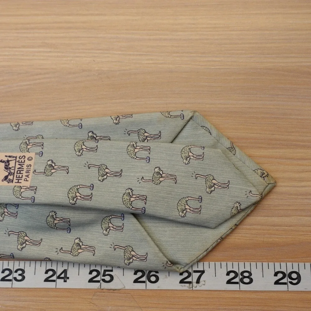 Vintage Hermes Paris Neck Tie Mens Slate Blue Ostrich Animal Print Silk FRANCE
